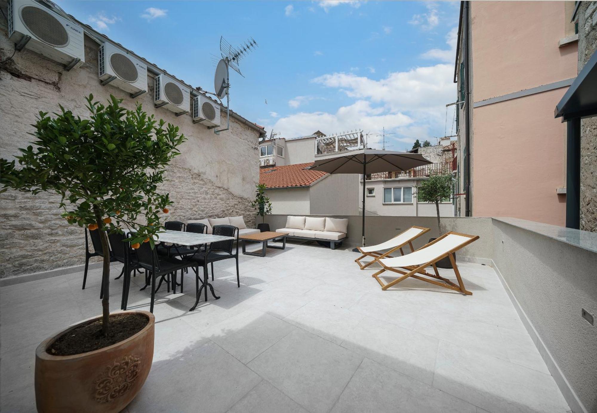 Samm Apartments Шибеник Екстер'єр фото