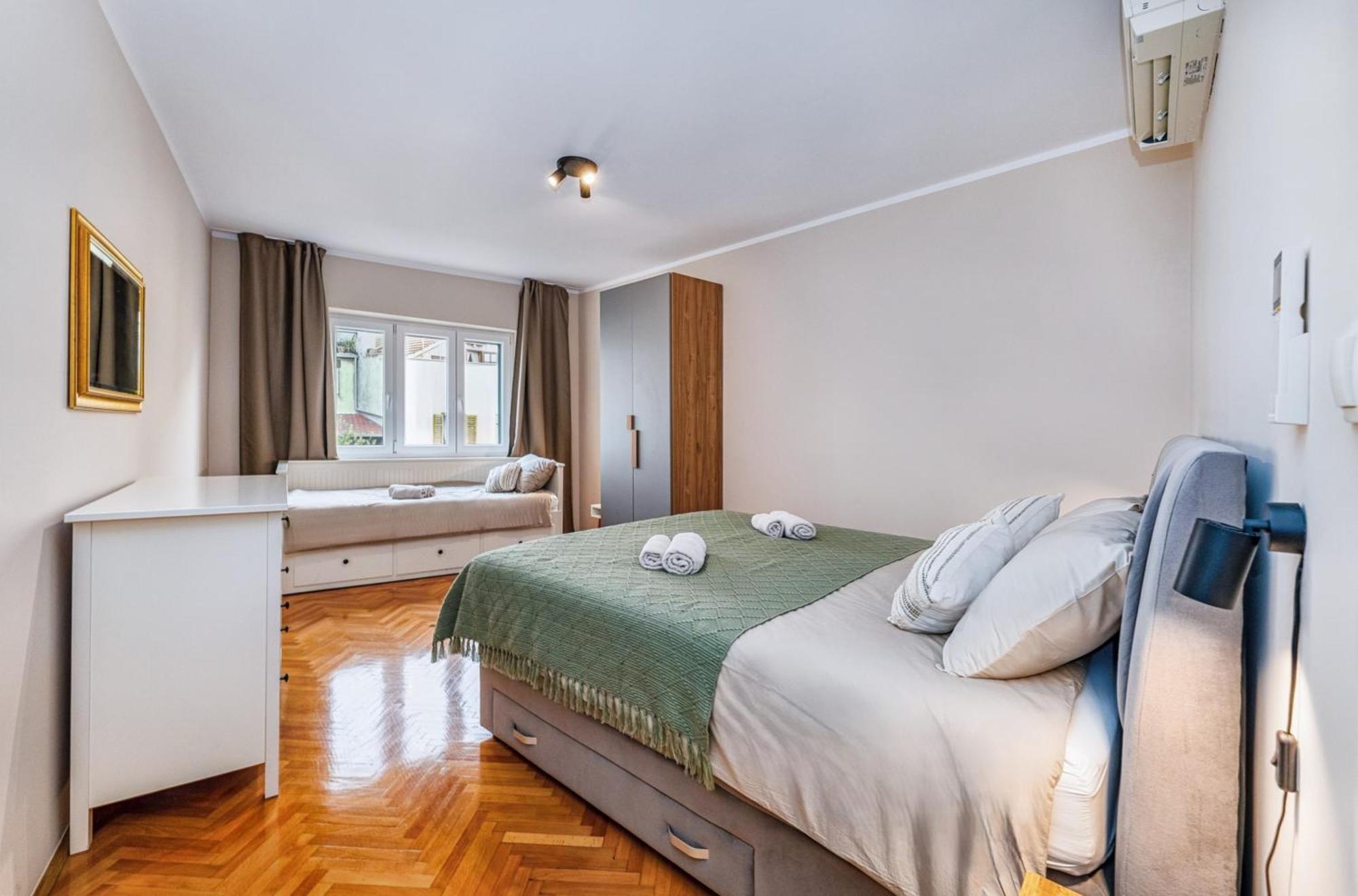 Samm Apartments Шибеник Екстер'єр фото