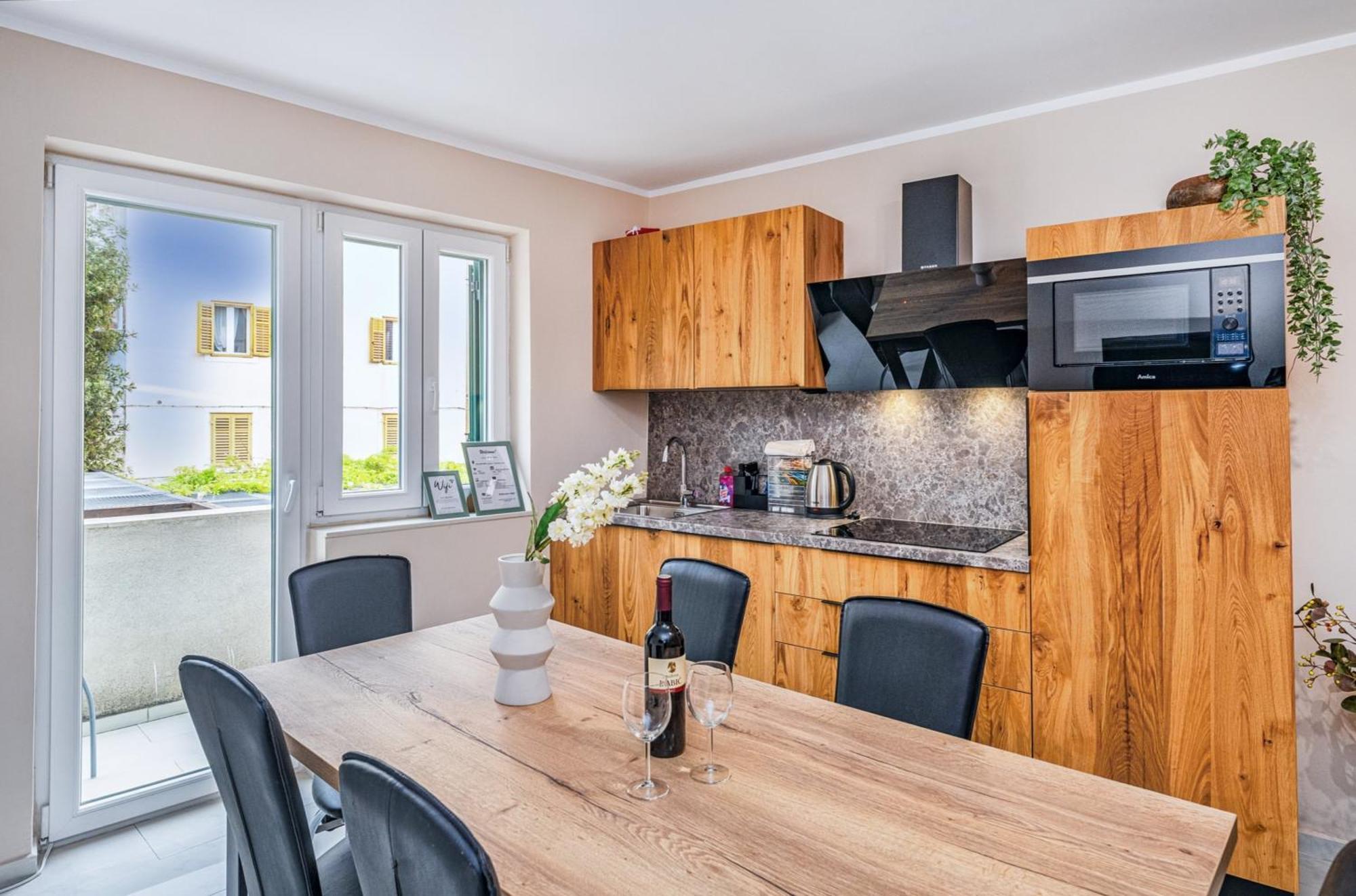 Samm Apartments Шибеник Екстер'єр фото
