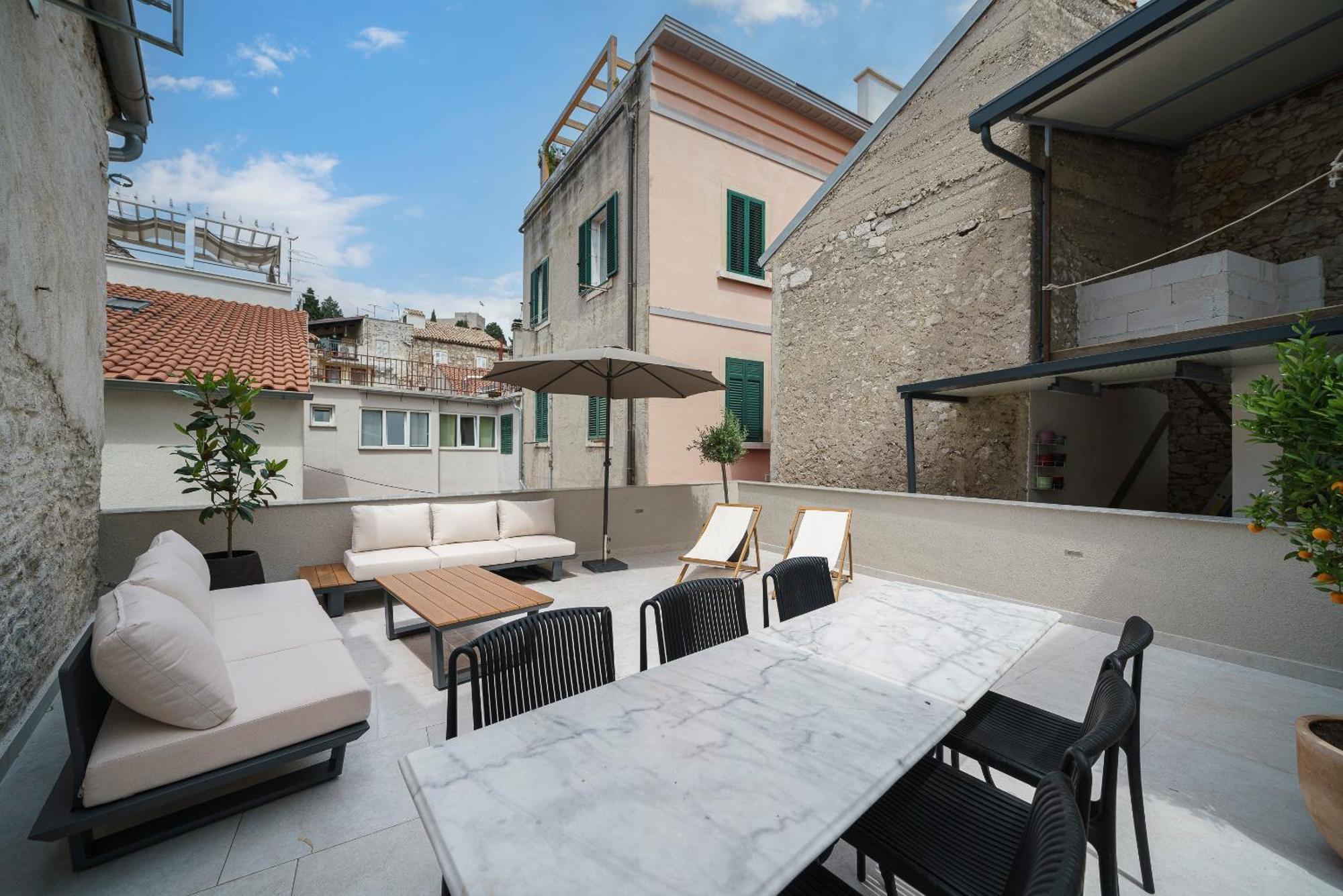Samm Apartments Шибеник Екстер'єр фото