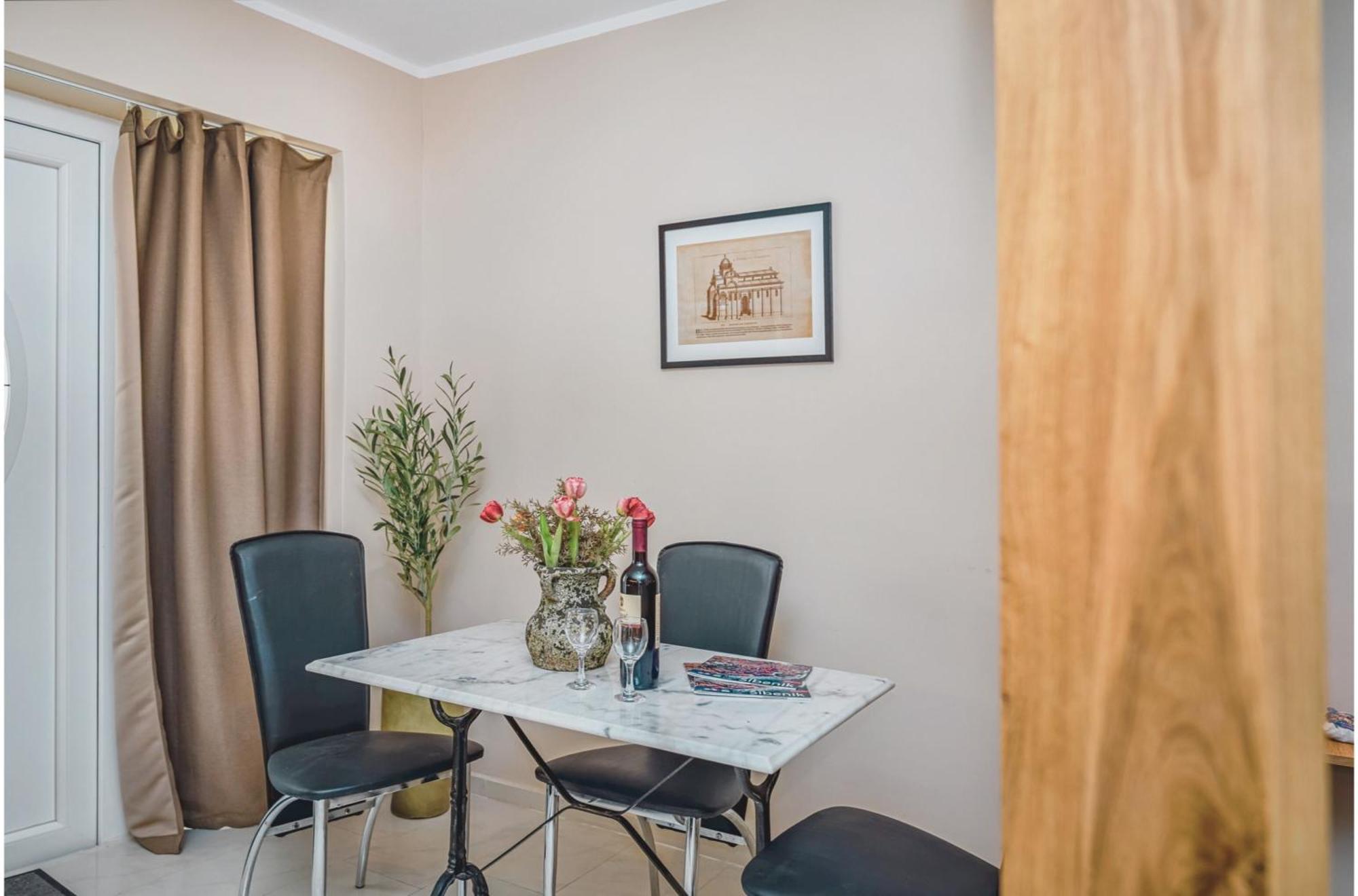 Samm Apartments Шибеник Екстер'єр фото
